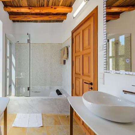 Villa In Ibiza Near Aguas Blancas Santa Eularia des Riu
