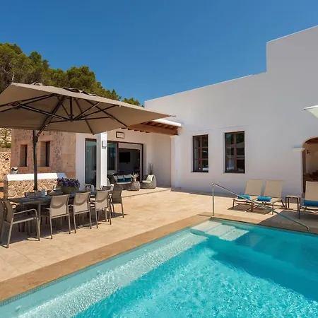 Villa With Children Play Area